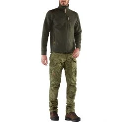 Fjällräven Barents Pro Hunting Trousers Men green camo-deep forest 8 Fjällräven Barents Pro Hunting Trousers Men green camo-deep forest -Outfit Gear Store fjaellraeven barents pro jagdhose herren green camo deep forest 3