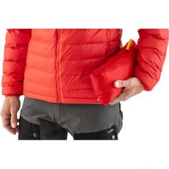 Fjällräven Expedition Pack Down Hoodie Men true red -Outfit Gear Store fjaellraeven expedition pack down hoodie men true red 2